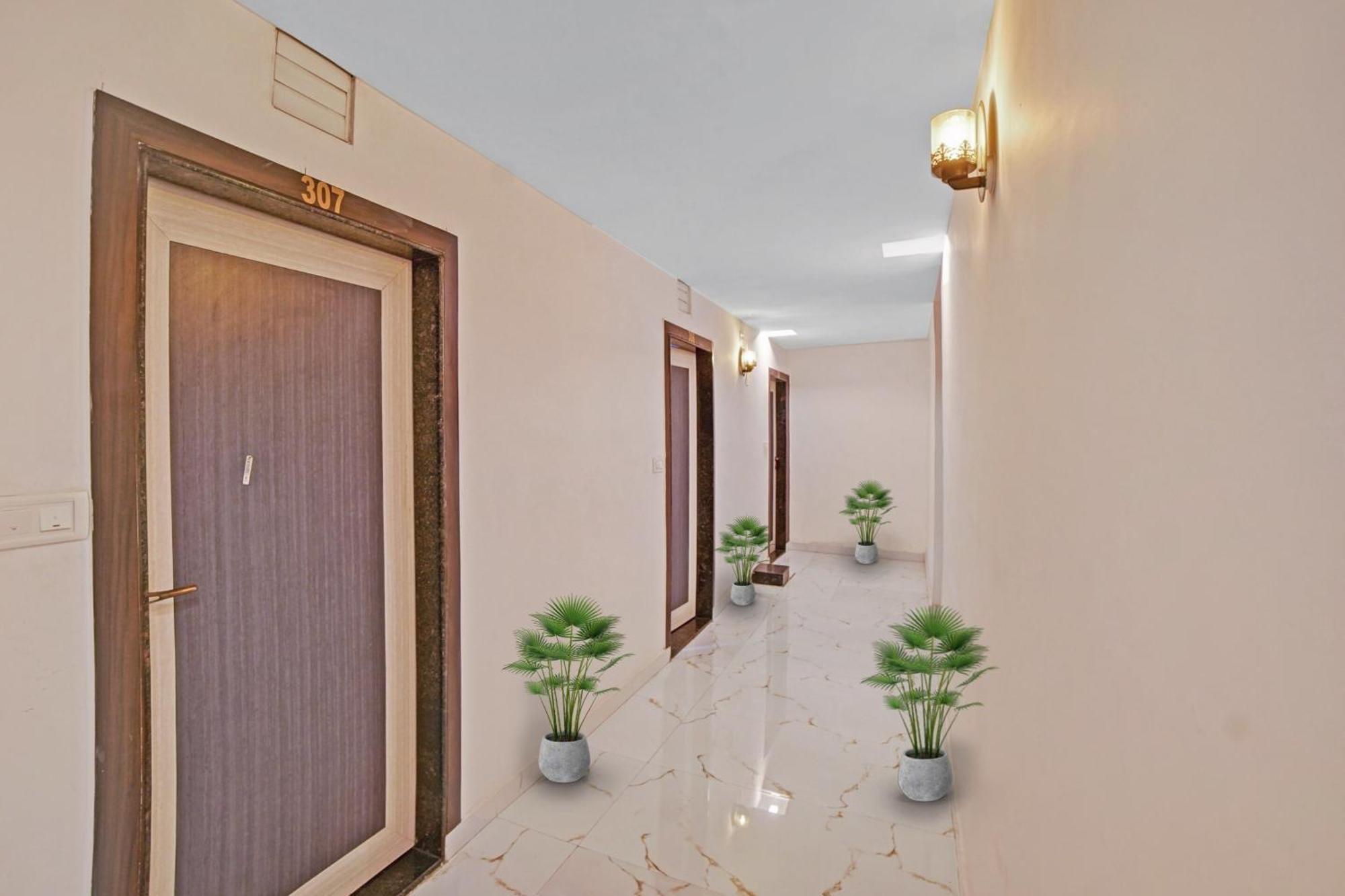 Hotel O Sandeep Rāipur Extérieur photo