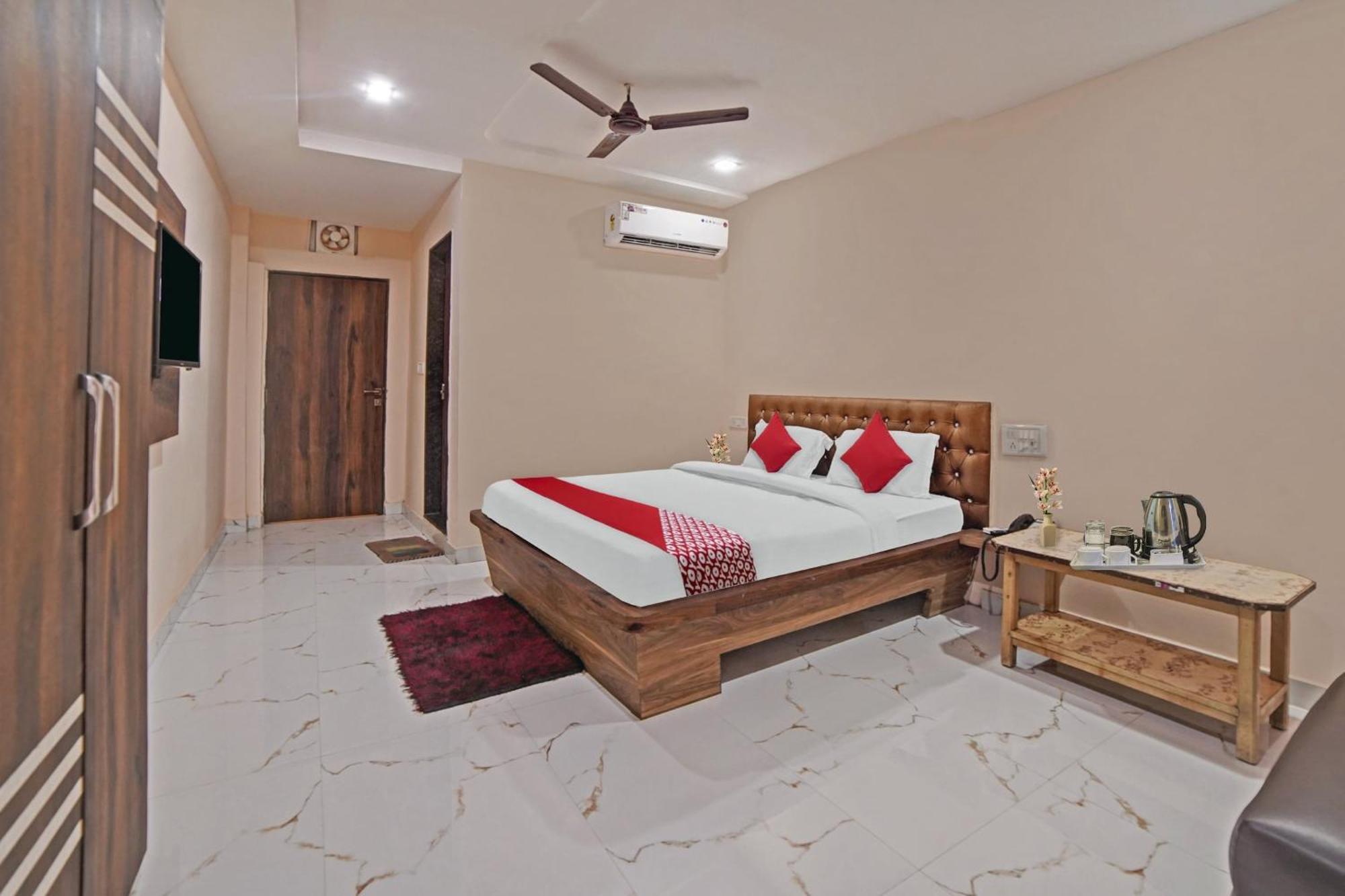 Hotel O Sandeep Rāipur Extérieur photo
